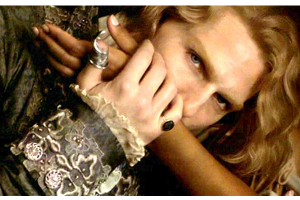 Interview With the Vampire Lestat bites a wrist