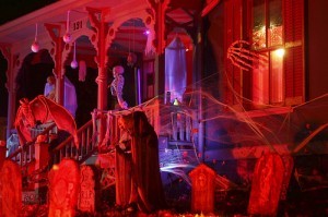 Halloween Party by RaviN