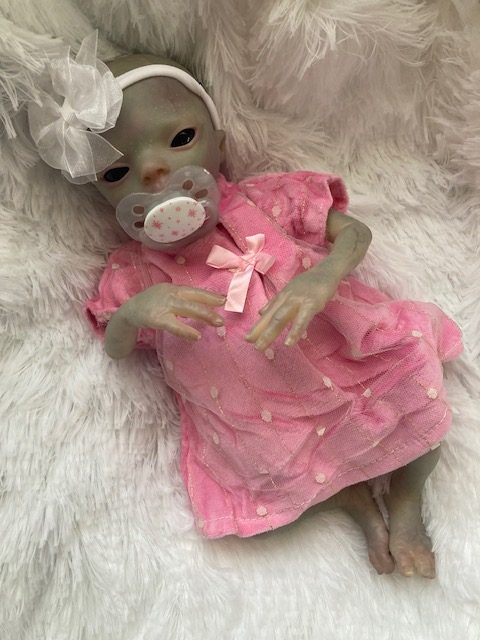 Zora Alien Preemie