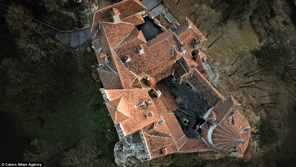 The locale is huge, sprawling, and elaborate - everything a castle-buyer could want. Image: dailymail.co.uk