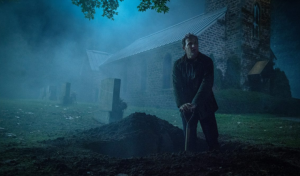 Father digs up Gage in Pet Semetary
